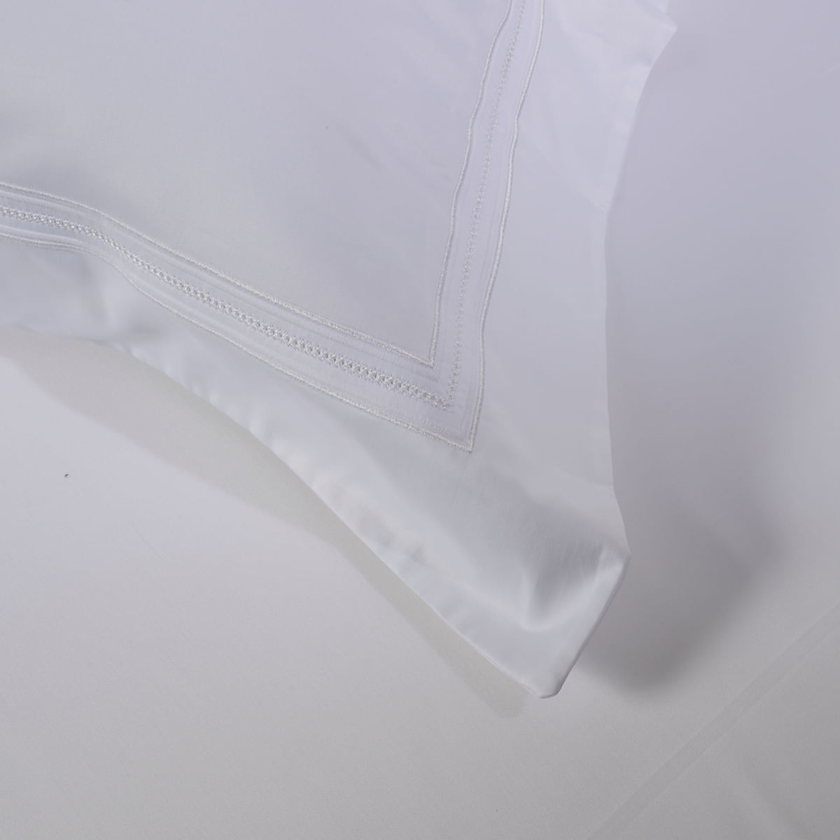 08 01 0342 Fronha Bianco Branco Branco 002.jpg